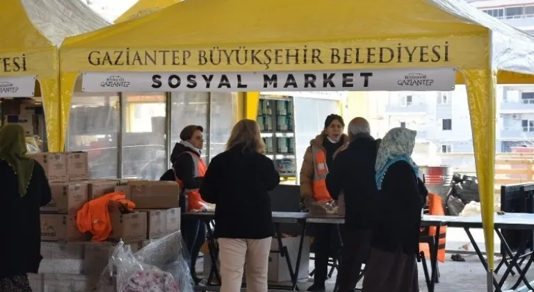 Büyükşehir Belediyesi'nden deprem yardım takip uygulaması
