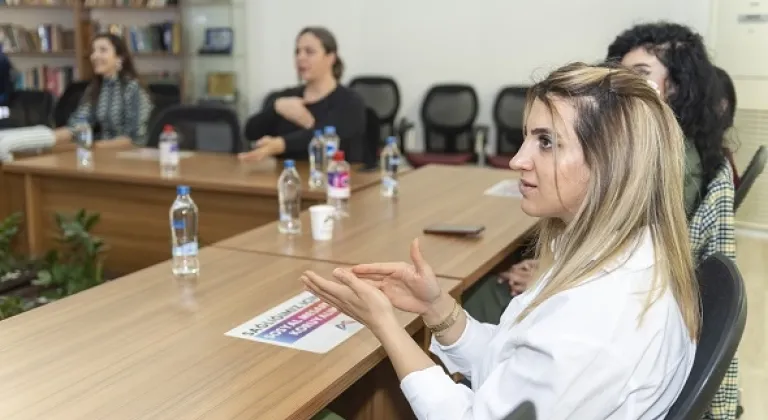 Büyükşehir Personeli İşaret Dili Öğreniyor 