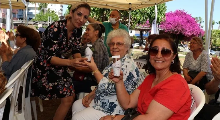 Büyükşehir’den Emekli Evi Üyelerine Anneler Günü Konseri