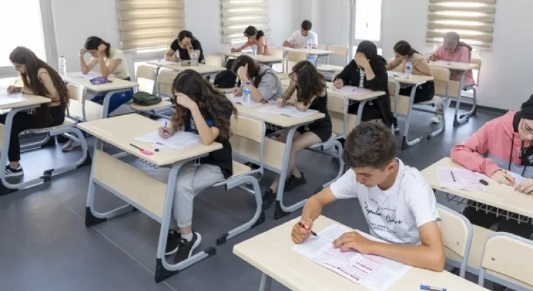 Büyükşehir’den Öğrencilere Yks Giriş Ücreti Desteği
