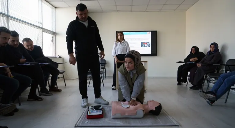 Büyükşehir'den Personellere Hayat Kurtaran Eğitim Programı