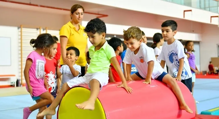 Büyükşehir'in ücretsiz cimnastik kursu ile geleceğin sporcuları yetişiyor