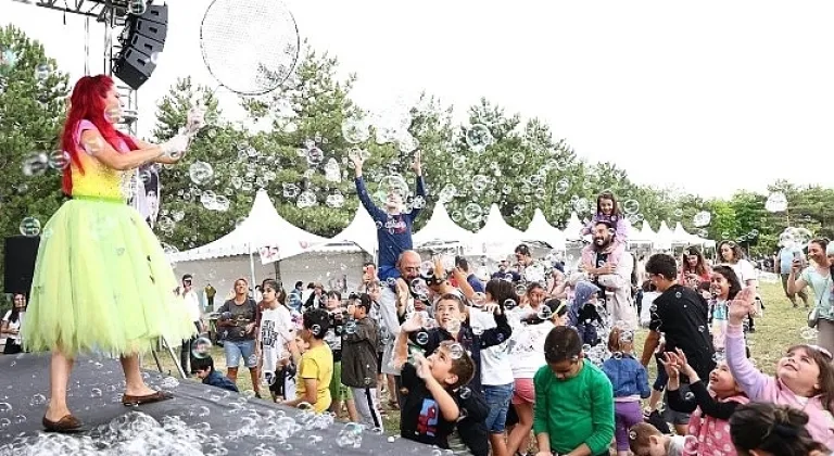 Çankaya Belediyesinin kadınlara gelir desteği amacıyla hayata geçirdiği ″Kadın Emeği Festivali″ bu yıl 7. kez Başkentlilerle buluşuyor