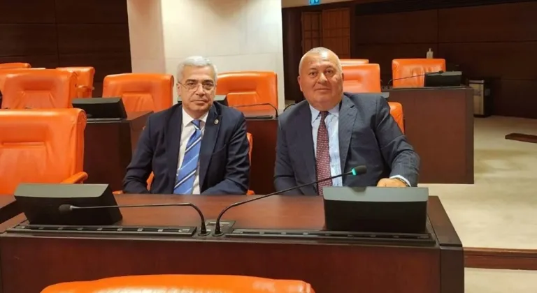 Cemal Enginyurt ve Salih Uzun CHP'ye katılıyor