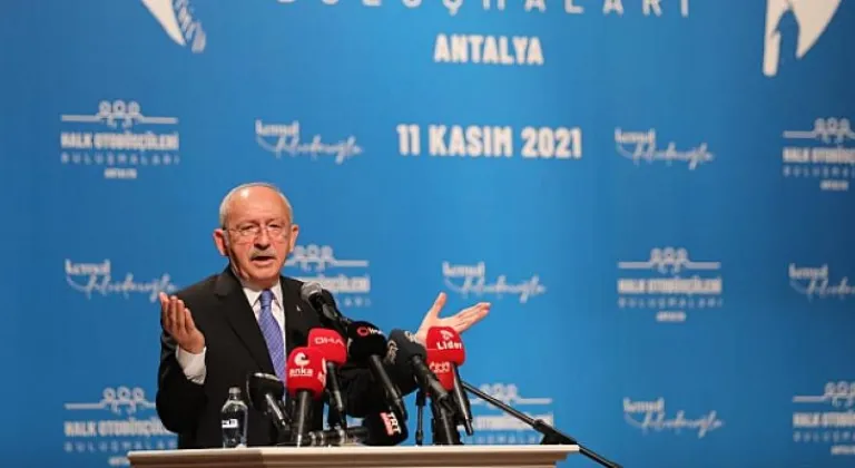 CHP Lideri Kılıçdaroğlu otobüsçü esnafının sorunlarını dinledi
