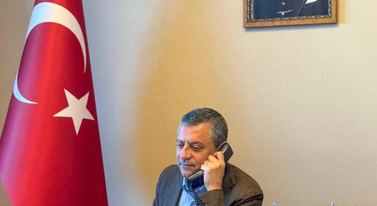 CHP Lideri Özel, Azerbaycan Cumhurbaşkanı İlham Aliyev ile görüştü: Zafer Gününü kutladı