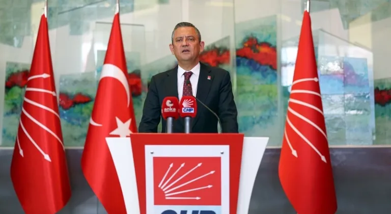 CHP Lideri Özel'den Esenyurt Belediye Başkanı Ahmet Özer'in gözaltına alınmasına sert tepki