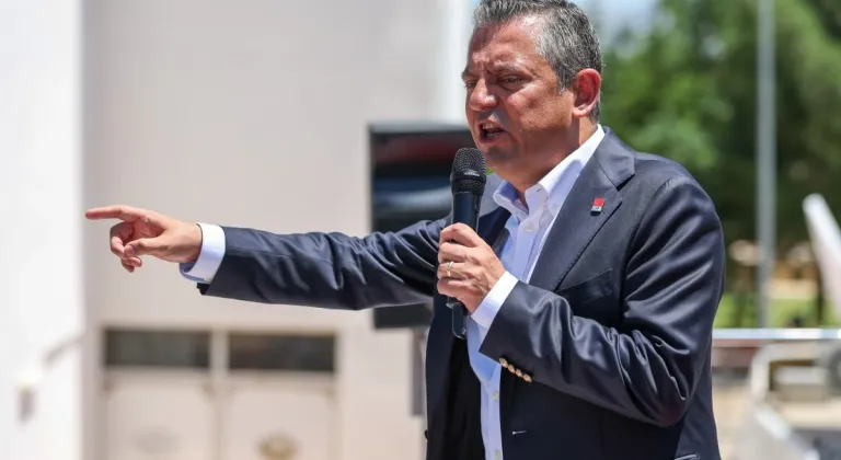 CHP Lideri Özgür Özel, Malatya’da halk buluşmasına katıldı