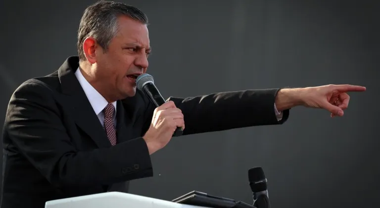 CHP Lideri Özgür Özel’den sert çıkış: 'Erdoğan’ın tarafı zenginler, bizim tarafımız halk'
