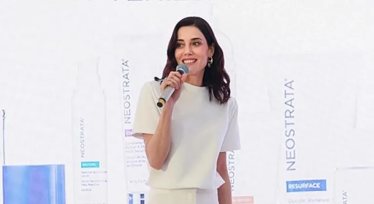 Cilt Yenileme Uzmanı Neostrata'nın marka yüzü Cansu Dere olarak açıklandı