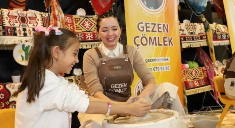 Çocuklar sanat ve eğlence atölyelerine akın etti