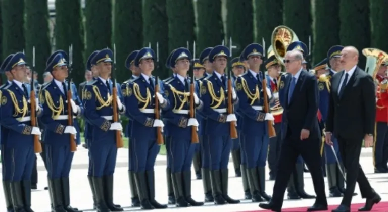 Cumhurbaşkanı Erdoğan Azerbaycan'da: İki Ülke Arasındaki İlişkiler Güçleniyor
