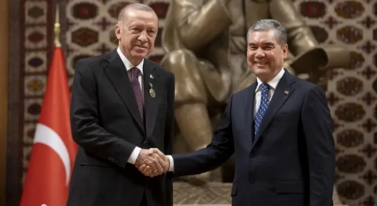Cumhurbaşkanı Erdoğan, Berdimuhammedov ile görüştü