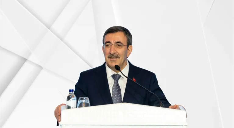 Cumhurbaşkanı Yardımcısı Yılmaz: 'KKM'deki Hesaplar 25,6 Milyar Dolar Seviyesine Geriledi'