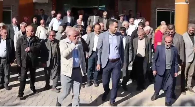 DEM Parti Adıyaman örgütü, Dayan ve Varan ailelerini barış yemeğinde bir araya getirdi  - Videolu Haber