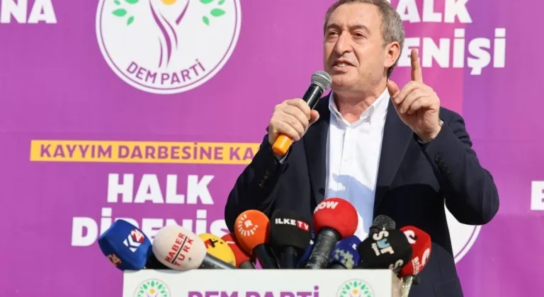 DEM Parti’den Bahçeli’nin Öcalan çağrısına yanıt: 'Uzattığınız eli ortağınız kayyum atayarak baltaladı'