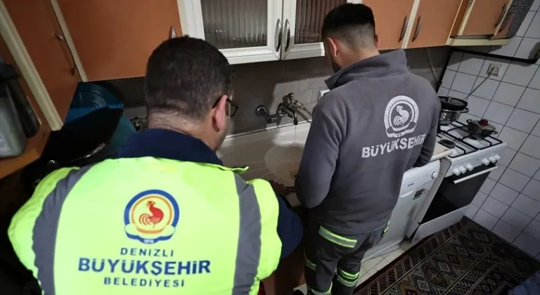 Denizli Büyükşehir’in Ücretsiz Tamirat Desteği Vatandaşları Sevindirdi