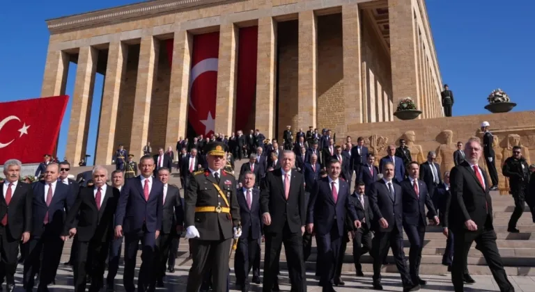 Devlet Erkanı, Anıtkabir'i Ziyaret Etti