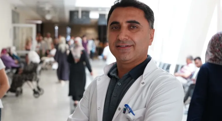 Dr.Tayfun Börta: Eş, dost, komşu tavsiyesiyle ilaç kullanmayın  - Videolu Haber