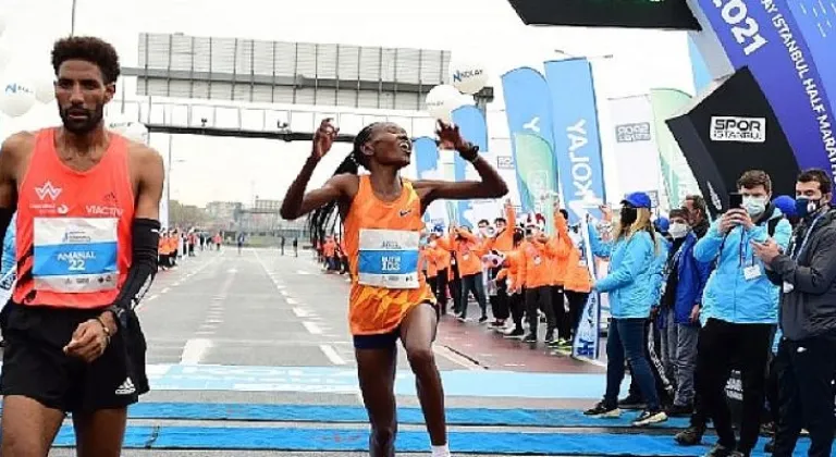 Dünyanın en hızlısı: N Kolay İstanbul Yarı Maratonu