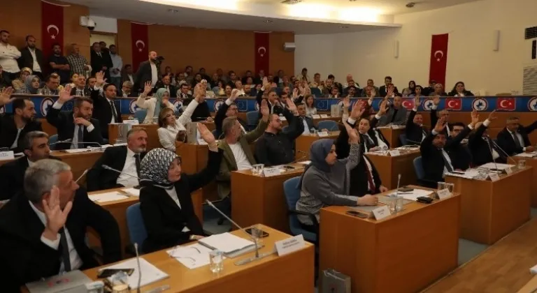Düzce Belediye Meclisi'nde Yeni Dönemin İlk Toplantısı Gerçekleşti