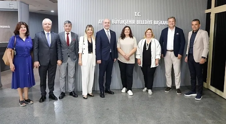 Ege Sanayicileri ve İşinsanları Derneği'nden Özlem Çerçioğlu'na nezaket ziyaretinde bulundu