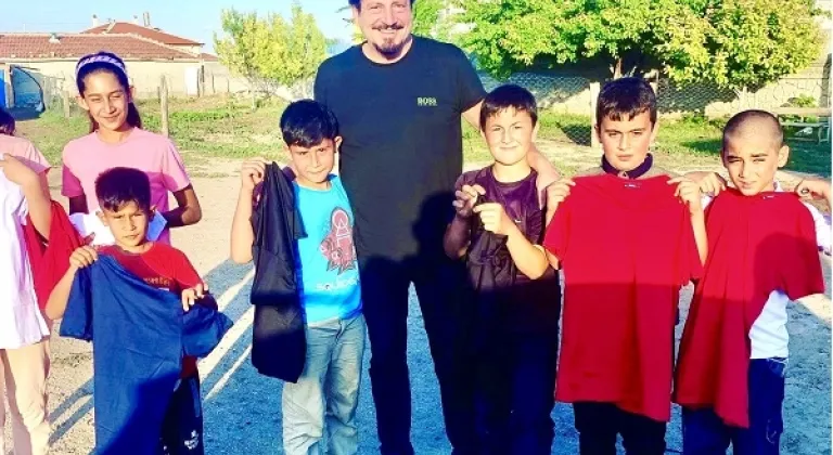 Ekin Akkaş Öğrencileri Sevindirdi