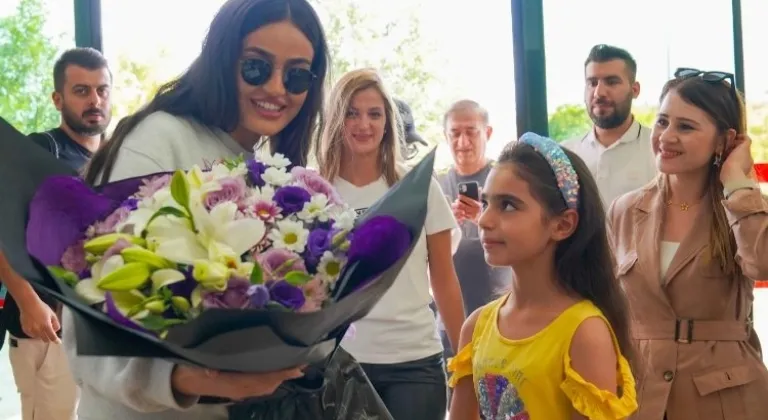 Elif Buse Doğan'dan GastroANTEP'te 'engelsiz' konser