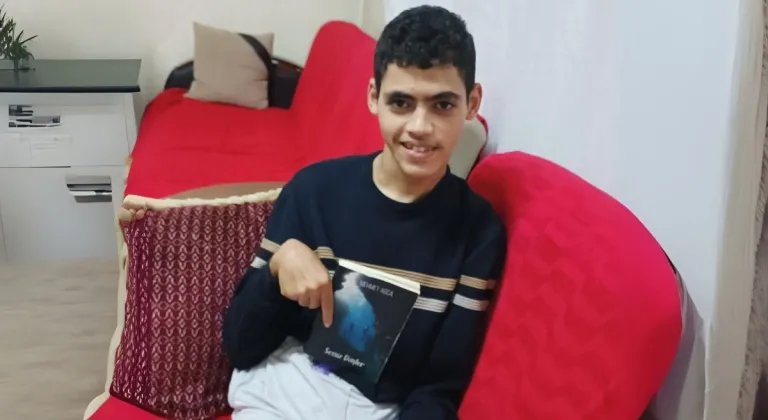 'Engelleri Aşan Şair' Mehmet Ağca’nın ilham verici hikayesi