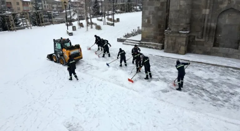 Erzurum kara teslim oldu