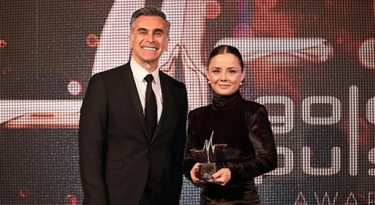 Evony, Golden Pulse Awards tarafından lider marka seçildi!