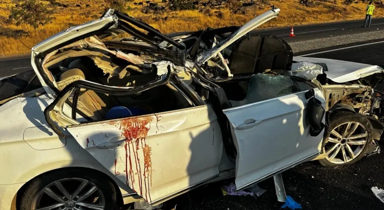 Feci kazada 2 kardeş öldü, 8 kişi yaralandı  - Videolu Haber