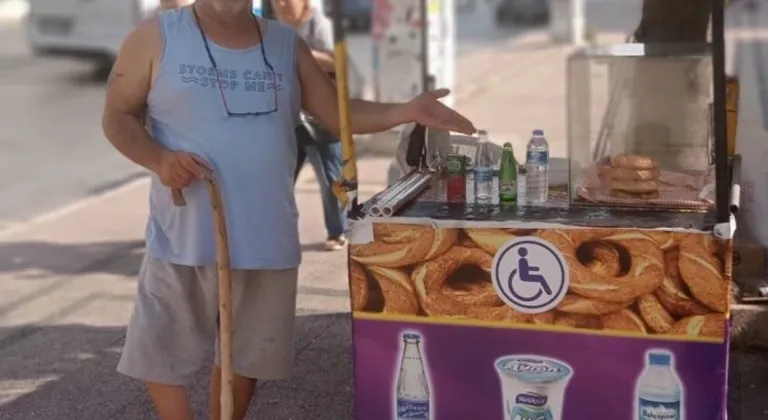 Fenomen Simitçisinin tezgahına saldırı!