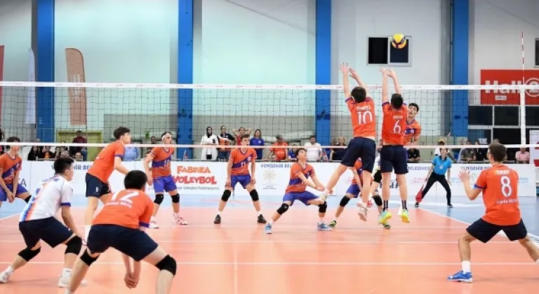 Festival Voleybol heyecanı devam ediyor