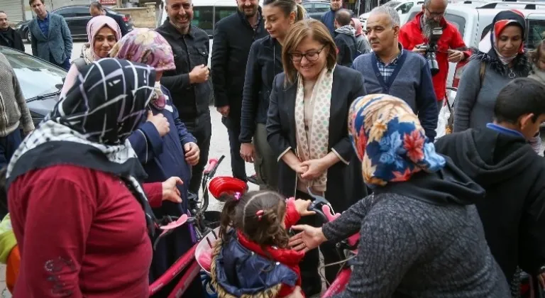 Gaziantep'te Başkan Şahin'den mahalle ziyaretleri