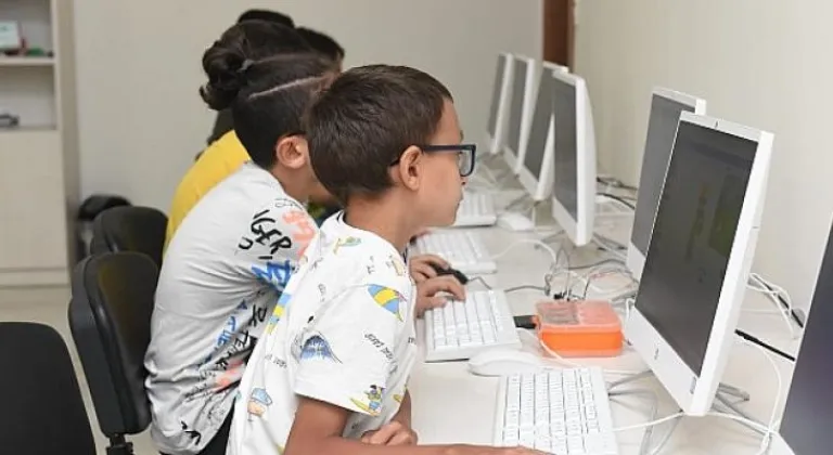 Geleceğin bilim insanları Yenişehir'de yetişiyor