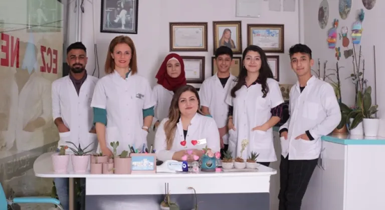 Geliştirdiği Etkin Formülasyonlarla Ses Getiren Genç Bir Eczacı