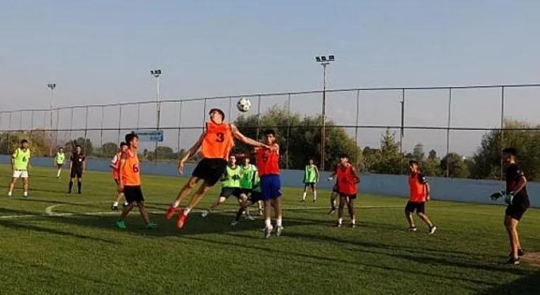 Gençlerin Futbol Şöleni Başladı