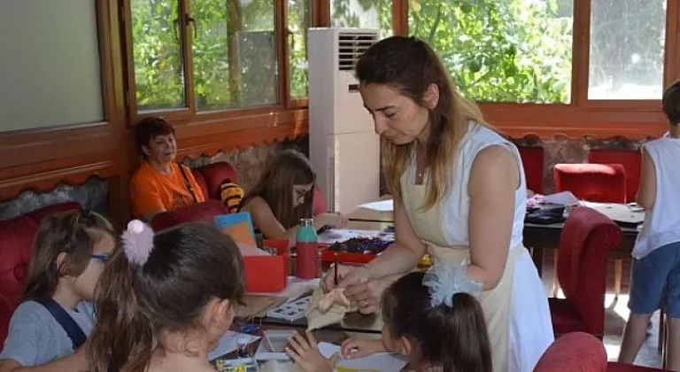 Geri Dönüşüm Malzemeler İle Oyuncak Yapım Atölyesi