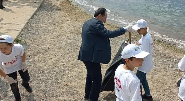 Gölcük’te Çevreci Çocuklar Büyüklerine Örnek Oldular