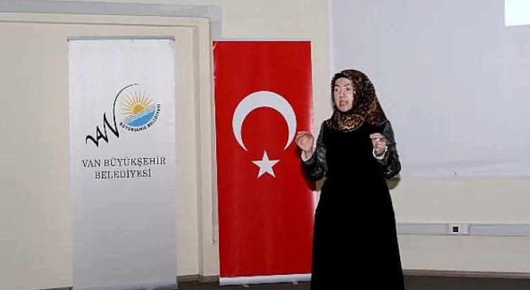 ‘Gönülden Gönüle Dost Sohbetleri’nde Aile Kavramı Anlatıldı
