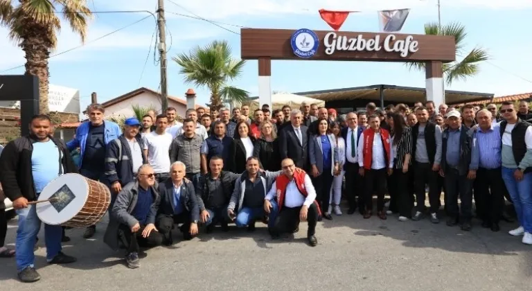 Güzelbahçe Belediye Başkanı İnce, Belediye emekçileriyle1 Mayıs kahvaltısında buluştu