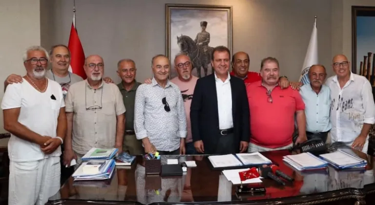 Hababam Sınıfı Başkan Seçeri Ziyaret etti