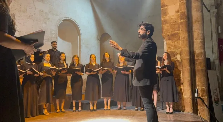Harran Üniversitesi Öğrencilerinden oluşan Vox Humanis Korosu’ndan unutulmaz konser
