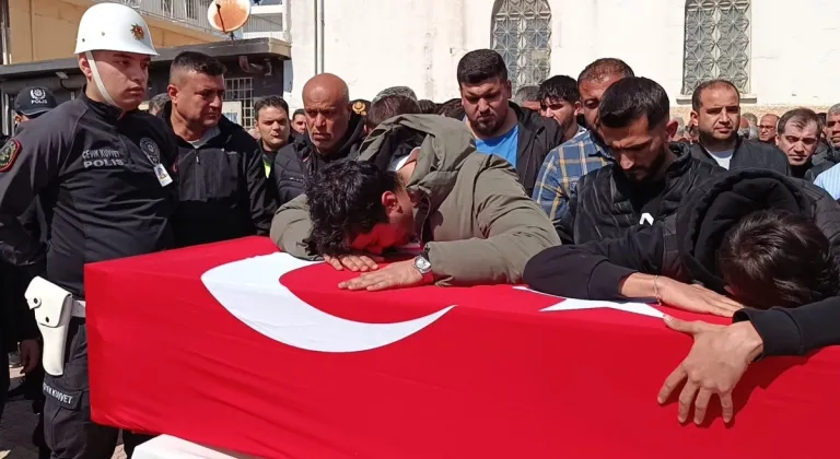 Hayatını kaybeden polis memuru toprağa verildi  - Videolu Haber