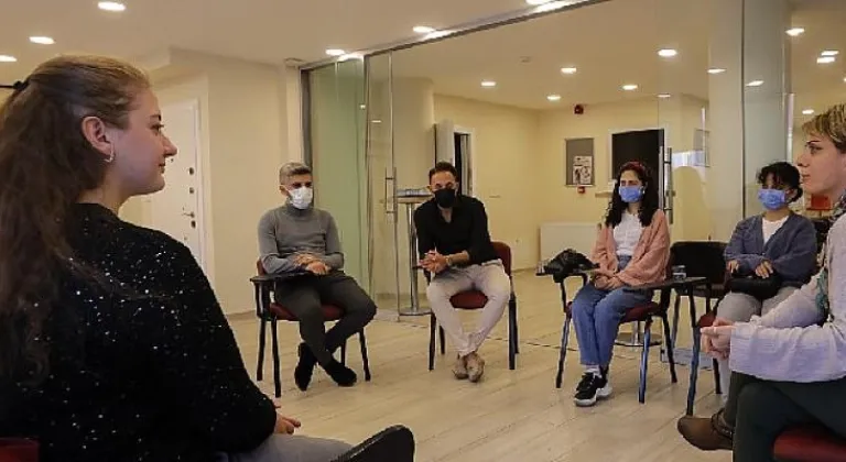 İBB’den gençlere çağrı: Gençlik Ofisleri sizi bekliyor