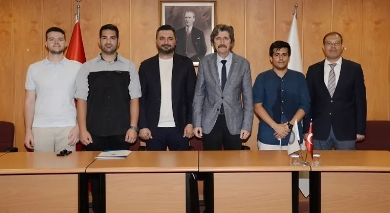 İHA'cı Gençlere İş Dünyasından Büyük Destek