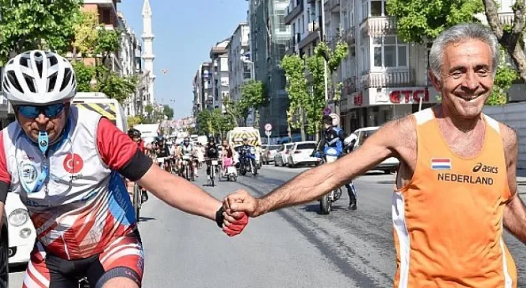 İklim krizine farkındalık oluşturmak için pedal çevirdiler, koştular, yüzdüler