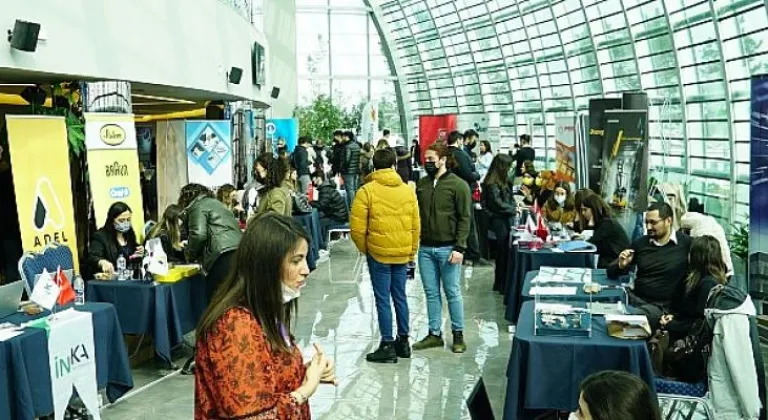 İş dünyası ile Kariyer Günleri’nde buluştular