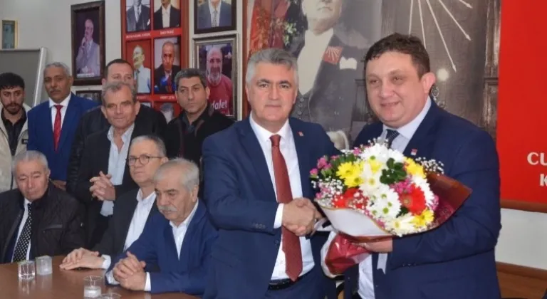 İstanbul Büyükşehir Meclisi'nden istifa eden Çakır, aday adaylığını açıkladı